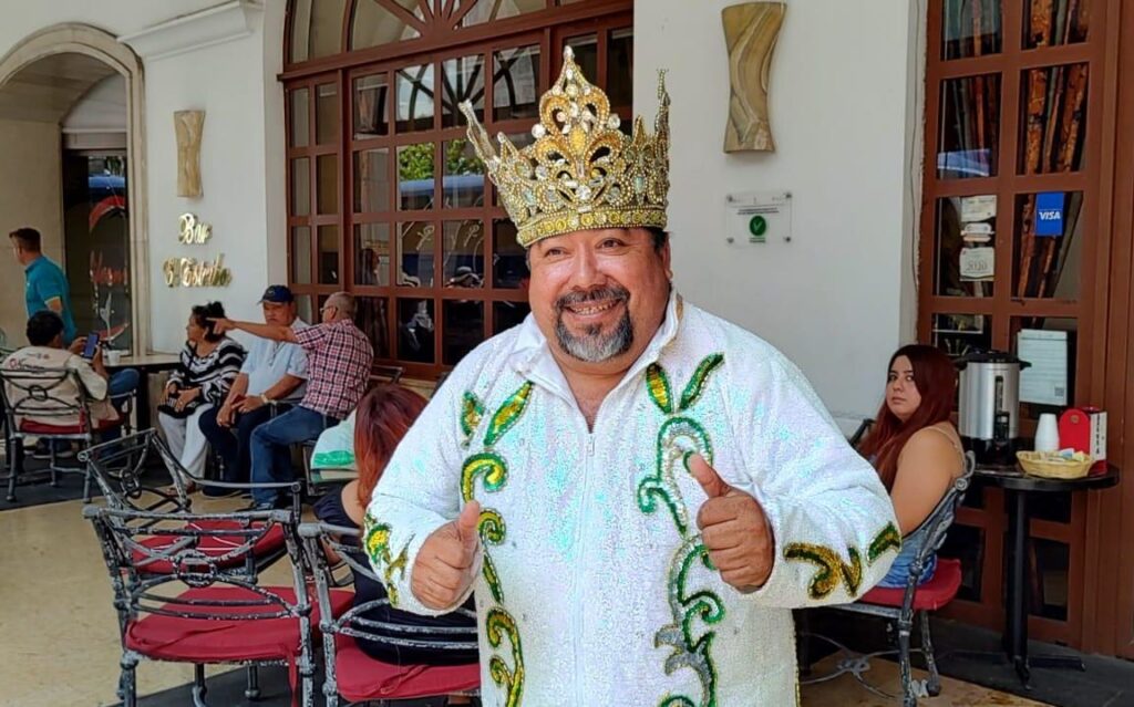 Evaristo Morales Mendez se destapo como candidato a rey del Carnaval de Veracruz e1714763436282