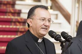 La iglesia católica rechaza los actos de violencia que entristecen y perjudican al pueblo mexicano, cómo los asaltos a obispos y sacerdotes cuando viajan a comunidades para celebrar misa, indicó el nuncio apostólico en México, Monseñor Joseph Spiteri,