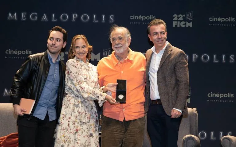 Francis Ford Coppola fue condecorado con la medalla de la Filmoteca UNAM jpeg