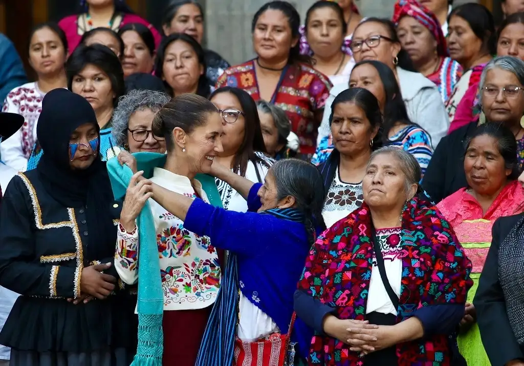 a creadoras indigenas todo el apoyo 5287html sheinbaum arte indigenajfif 3329html 48df261a 7cdc 4bab 82d3 f736ce5b1d18