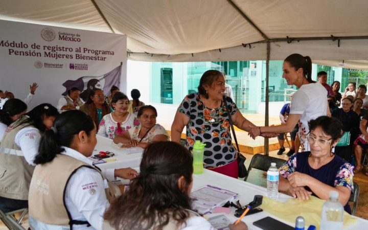 sheinbaum modulo pension mujeres 745x450 1