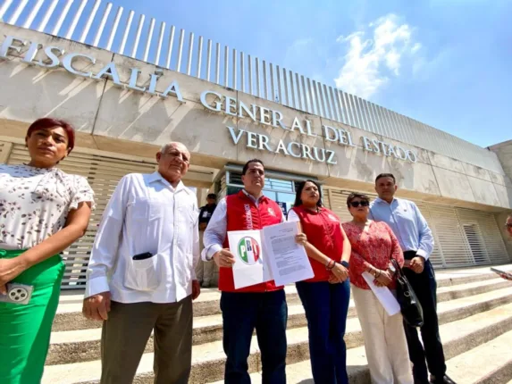CEN DEL PRI VERACRUZ2 573x430 jpeg