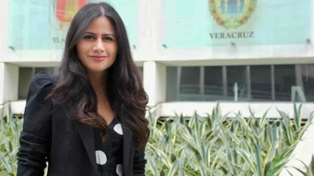 Indira Rosales propone el "Tiburón de Asfalto", intensificará la rehabilitación vial indirarosalesdelpAN
