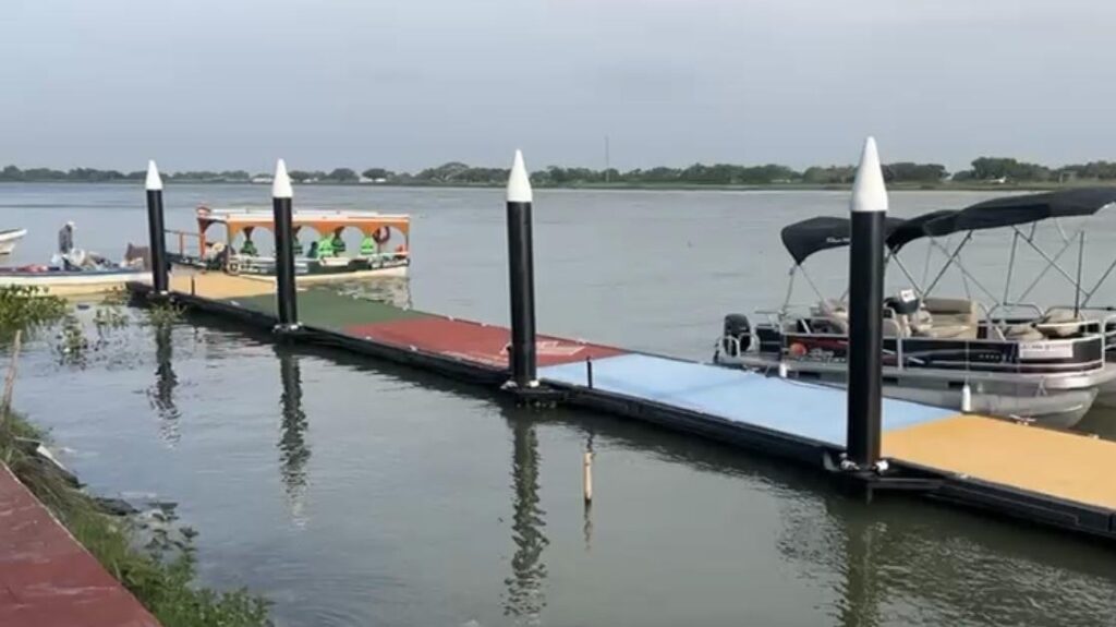 Renuevan muelle flotante de Almendritos, en Tlacotalpan muelle de tlacotalpan