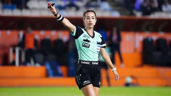 Katia Garcia arbitra Liga MX 590x331 jpg