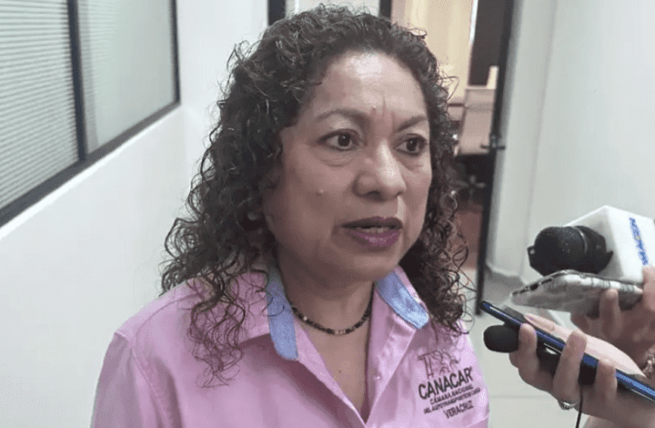 Miguelina Lopez Hernandez delegada de la Camara Nacional de Autotransporte de Carga Canacar