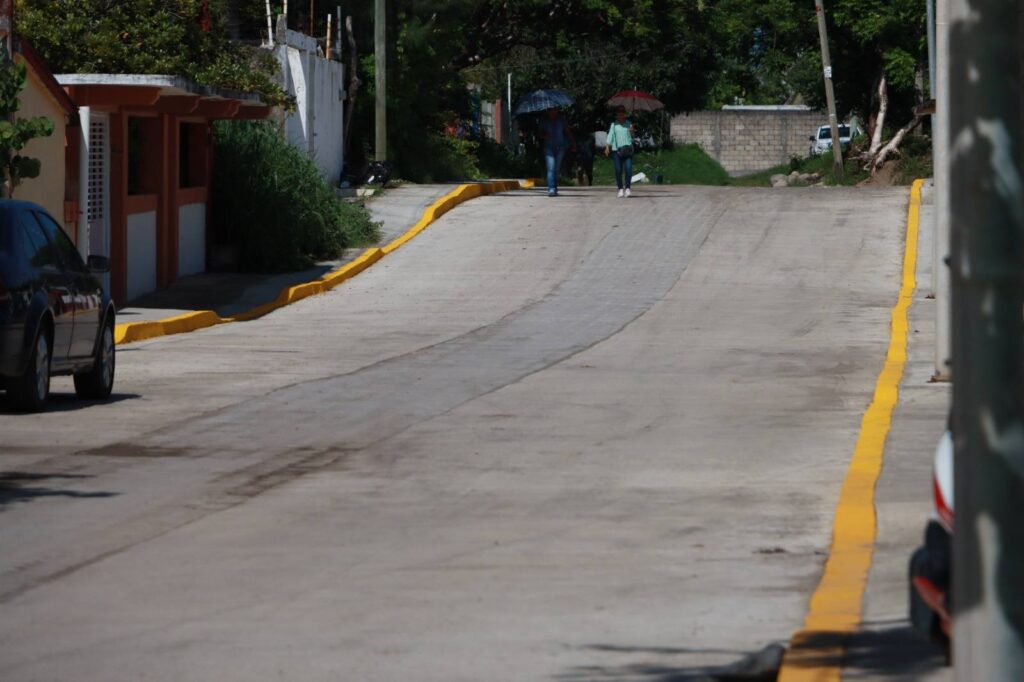 Inauguran pavimentación de la calle 14 de Junio en Antón Lizardo calle en anton lizardo n