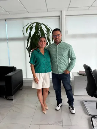 BETO COBOS 2222n 323x430 jpg