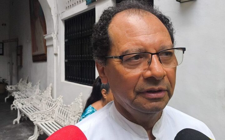 El padre Aurelio Mojica Limon vocero de la diocesis de Veracruz