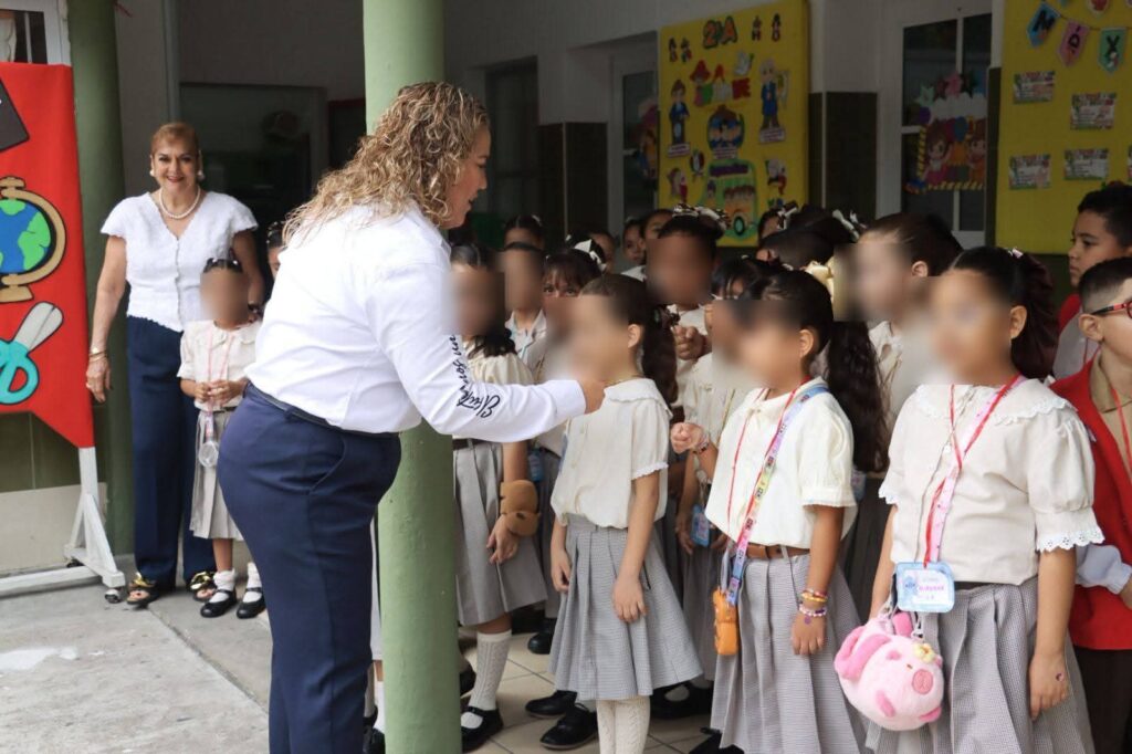 Arranca ciclo escolar 25-26 en Alvarado, Veracruz FB IMG 1756755742878