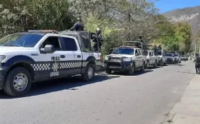 Mueren dos hombres tras enfrentamiento con policías en Chocamán, Veracruz)