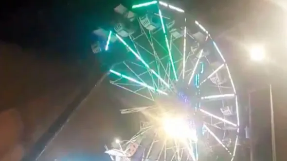 mujer cae rueda fortuna canoa puebla