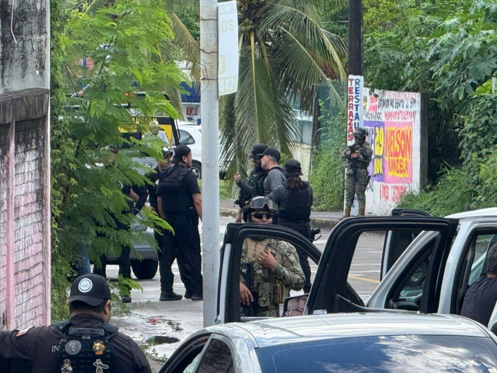 Fuerte operativo federal en el Coyol: Marina y FGR inspeccionan corralón en Veracruz 1228b37a 1f01 4f25 803f 59340ba8d110