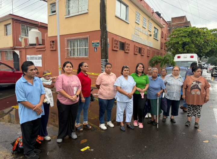 Poste de luz en mal estado pone en riesgo a alumnos de jardín de niños en Veracruz 2e1b6877 5a41 4d5a 8b2d c22371517e52