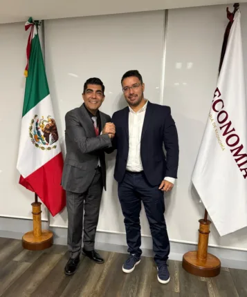 BETO COBOS EN XALAPA 357x430 jpg