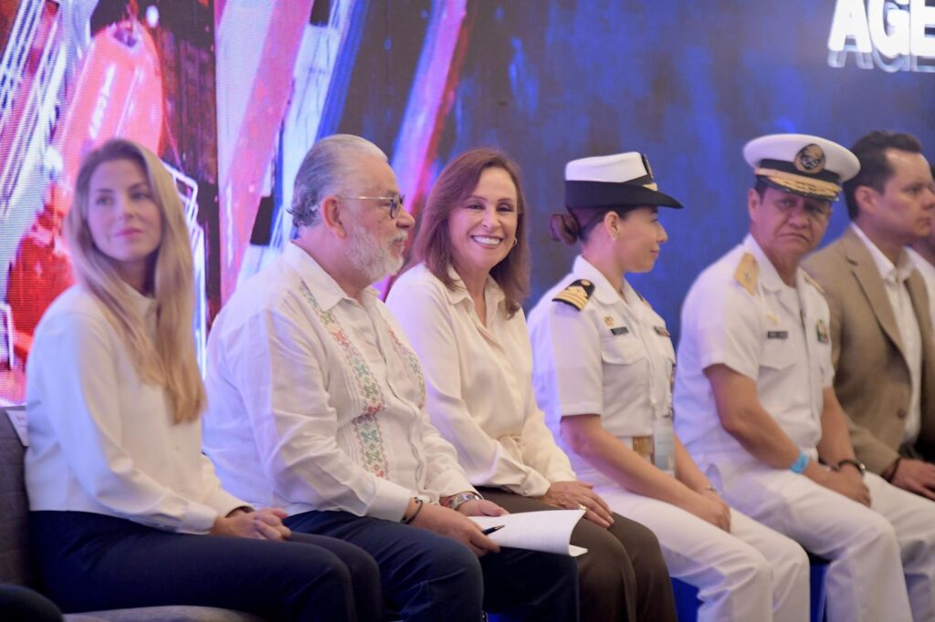 Gobernadora Rocío Nahle impulsa desarrollo portuario y presenta avances del transporte Ulúa CHIO