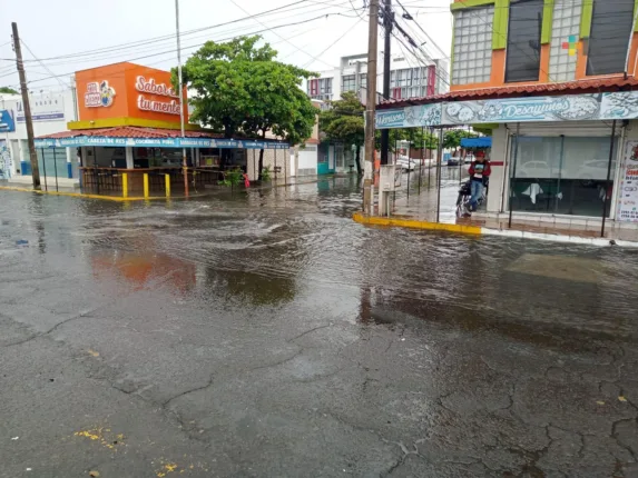 Calle inundada Veracruz 573x430 jpeg