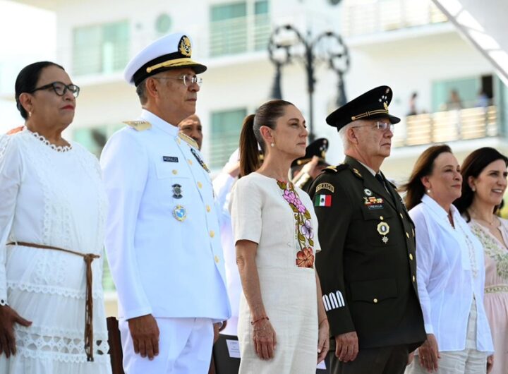 Claudia Sheinbaum Dia de la Armada de Mexico en Veracruz