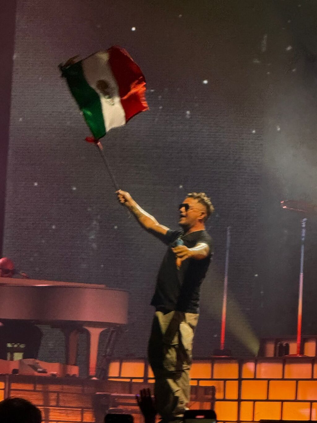 Alejandro Sanz dedica su concierto a los damnificados del norte del estado de Veracruz SANZ