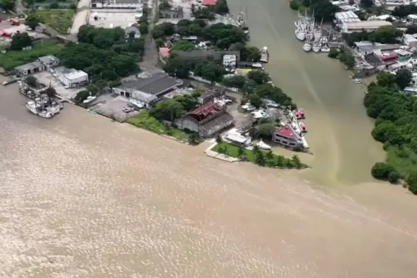 SE DESBORDA EL RIO PANUCO