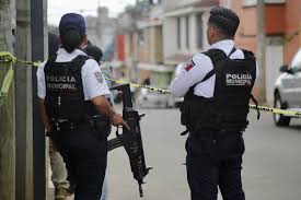 Detienen y entregan a presunto ladrón vecinos de la colonia Veracruz policia