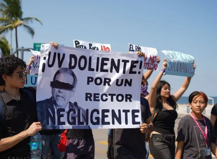 UV informa que el rector, Martín Aguilar Sánchez, sostendrá diálogos con representantes del alumnado de diversas facultades por presion estudiantil uv anuncia dialogo tras muerte de alumna en poza rica