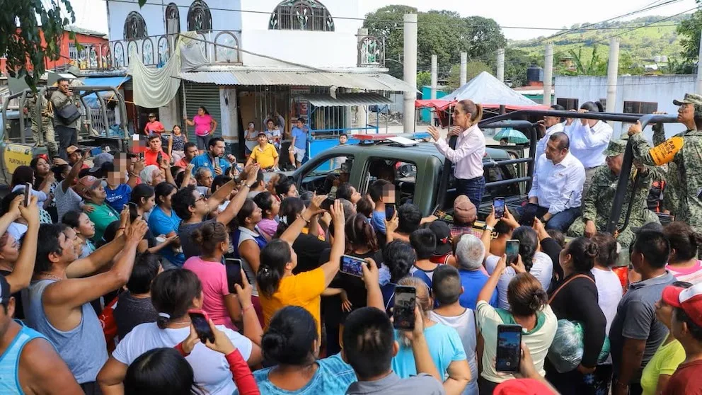 Sheinbaum habla tras reclamos de damnificados en su visita a Poza Rica, Veracruz presidenta en poza rica jpg