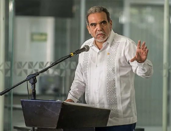 rector de la Universidad Veracruzana Martin Aguilar Sanchez 561x430 jpg