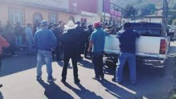 gresca contra la policia