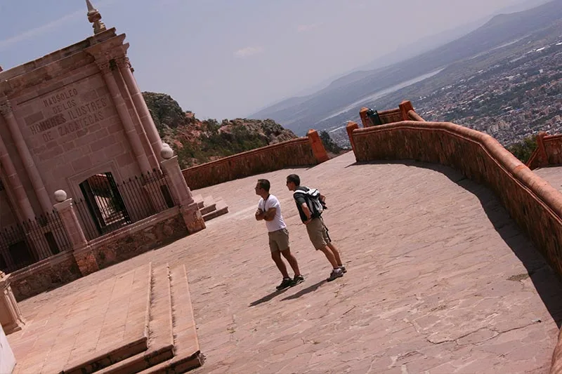 ZACATECAS mausoleo grande