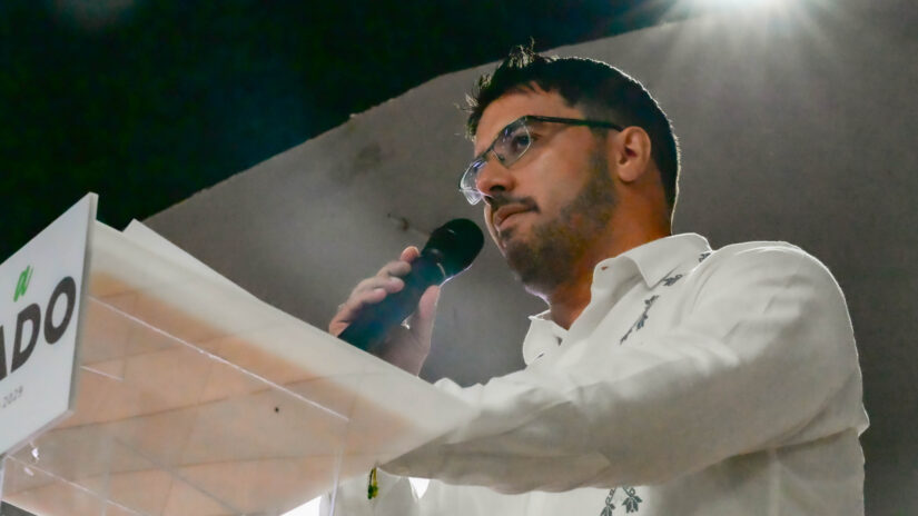 Rinde protesta Beto Cobos como alcalde de Alvarado; promete gobierno de territorio con voz para el pueblo LES 16961