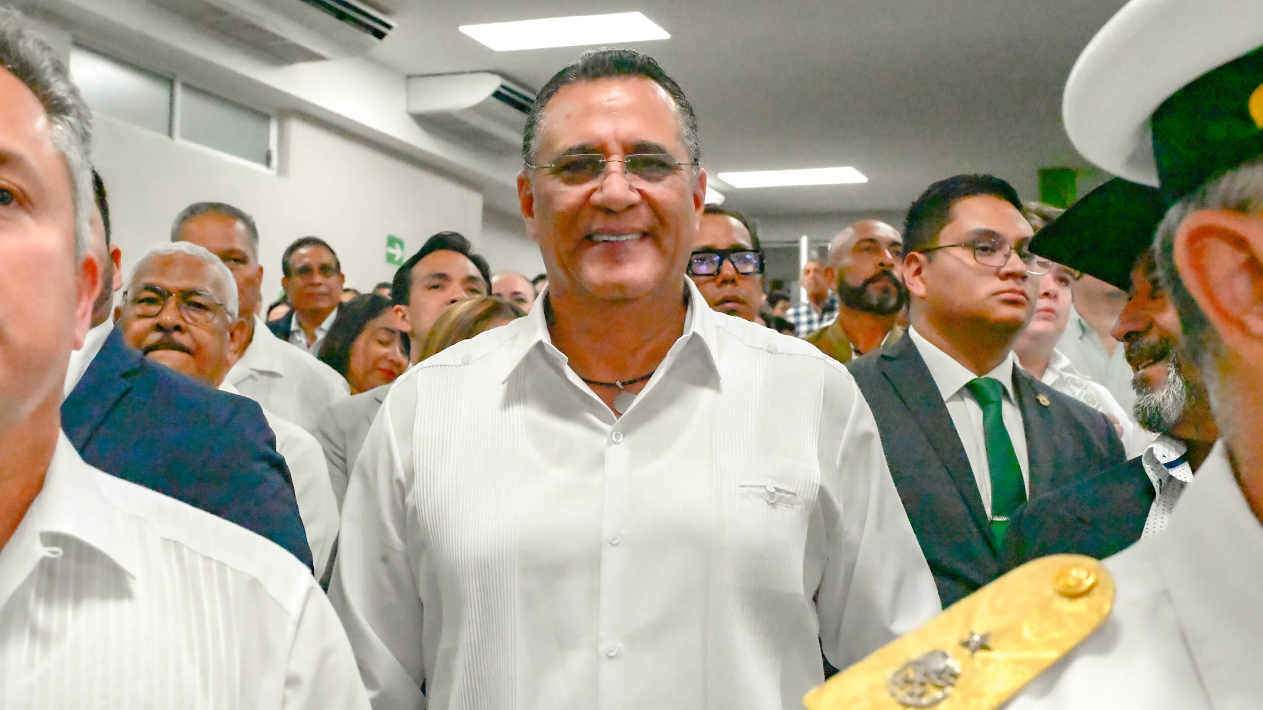 Rinde protesta Beto Cobos como alcalde de Alvarado; promete gobierno de territorio con voz para el pueblo LES 18621 scaled