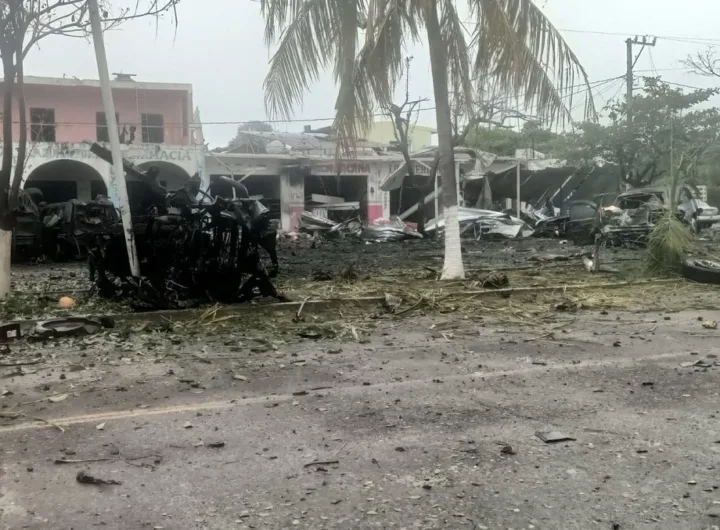 michoacan ataque con explosivos a base policial de coayahuacan deja un muerto y 10 heridos f411e883 2cfe 4957 a01a 4ee37b807c06 medialjnimgndimagefullsize