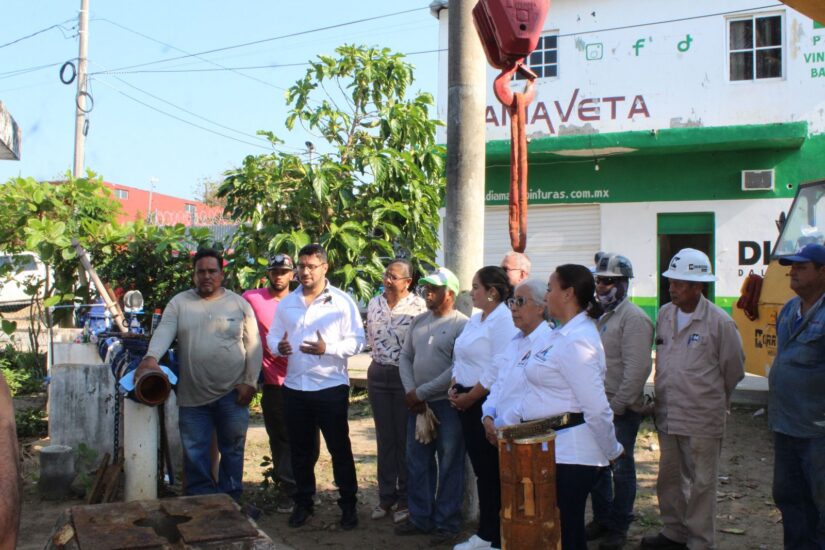 Con trabajo coordinado el Ayuntamiento de Alvarado atiende afectaciones WhatsApp Image 2026 01 07 at 4.50.50 PM87