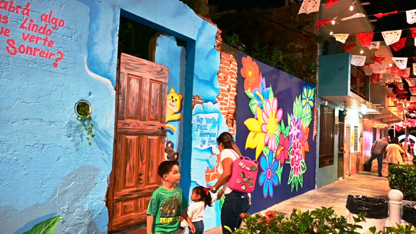 Inaugura Beto Cobos nuevos atractivos turísticos en centro de Alvarado CALLEJON DEL BESO