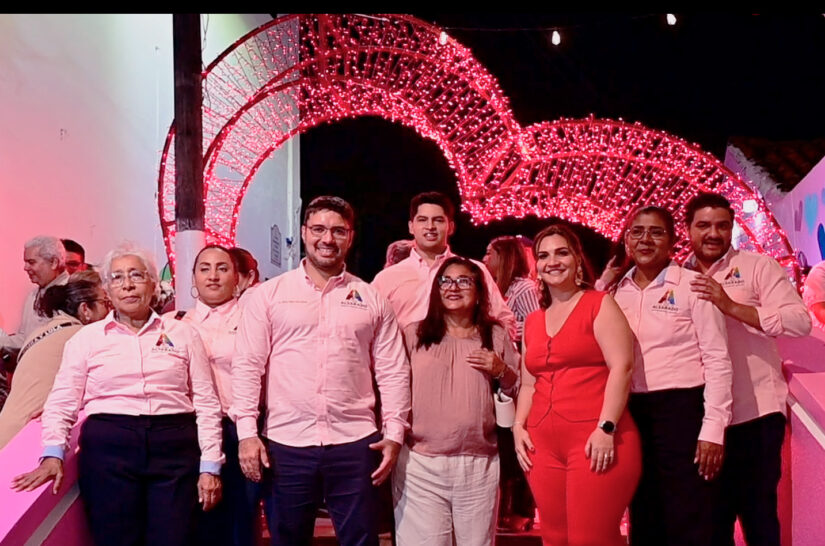 Inaugura Beto Cobos nuevos atractivos turísticos en centro de Alvarado CORAZON POR ATRAS