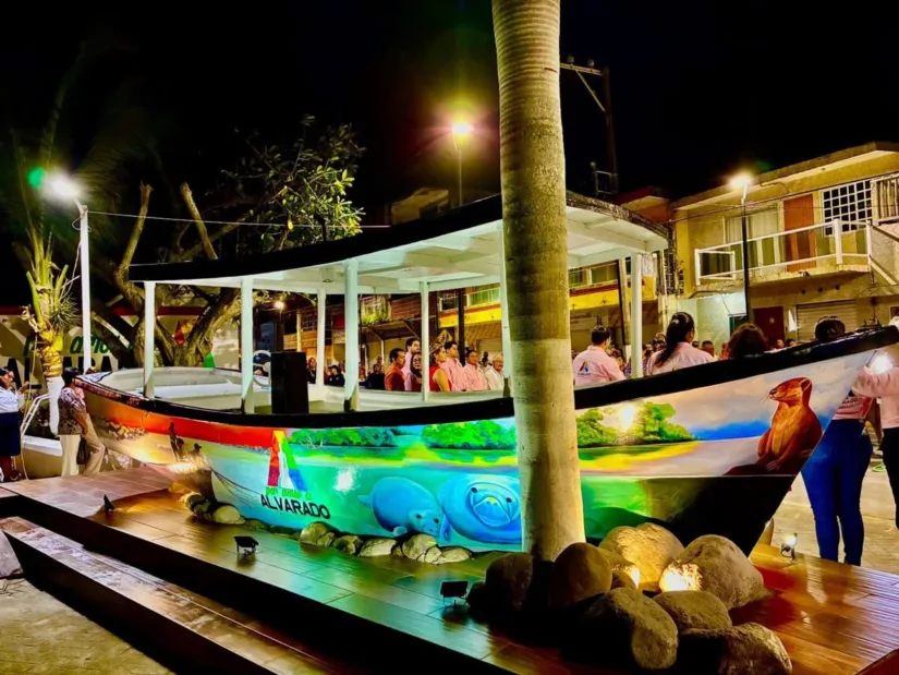 Gobierno Municipal presenta nuevo punto emblemático en el malecón IMG 0547