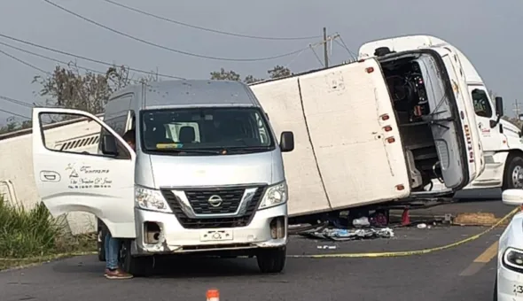 ACCIDENTE CAMION PASO DEL TORO e1772730476255
