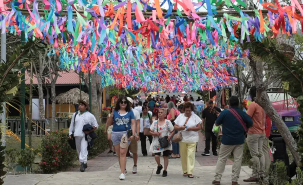 Cumbre Tajin publico scaled 1 590x360 jpg